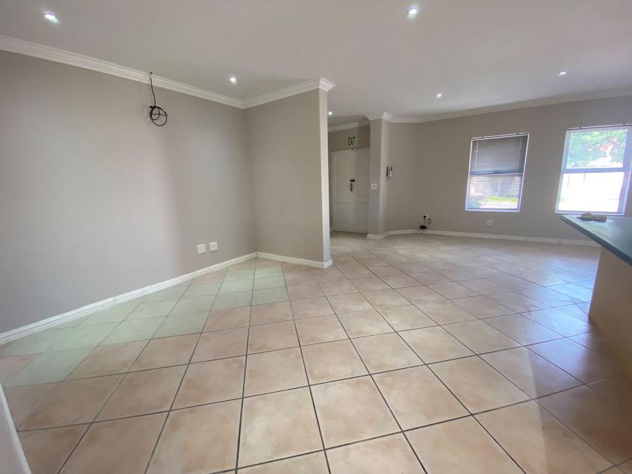 To Let 3 Bedroom Property for Rent in Parklands Western Cape